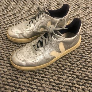 Veja silver sneaker size 8